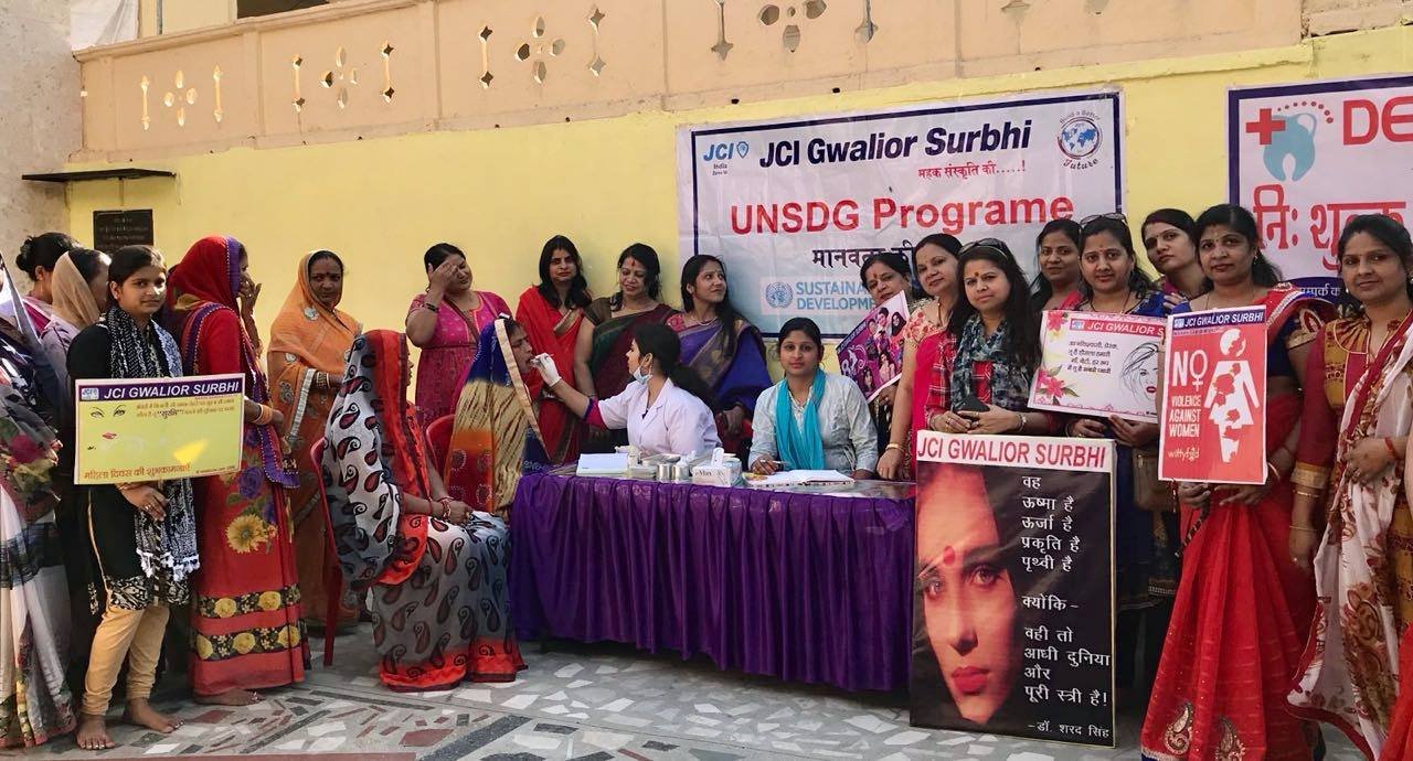 Free dental checkup camp Gwal
      </div>

      <div class=